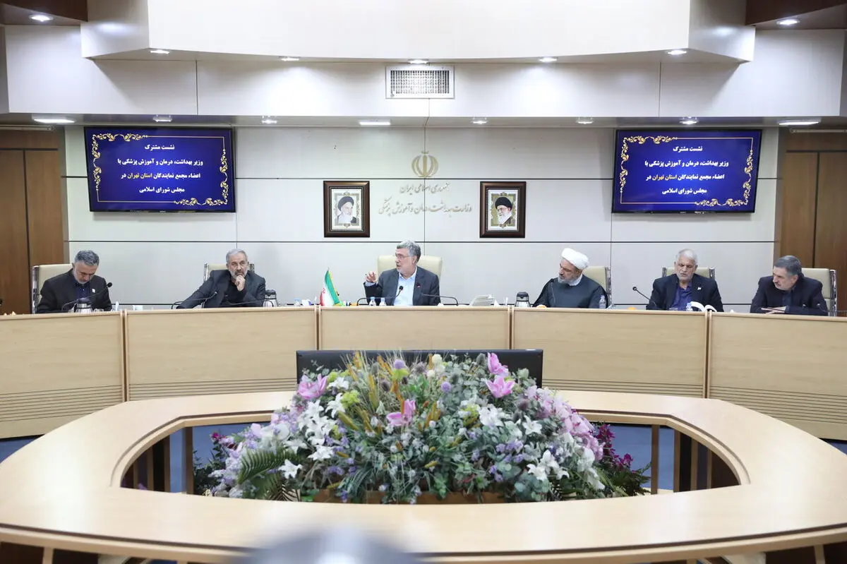  درمان رایگان ۴۰ هزار مجروح جنگ رمضان/ لزوم حمایت مجلس برای تامین مواد اولیه دارویی و جبران کمبودها