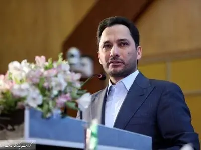 مومن‌زاده در مجمع ومهان: مسیر بازدهی پایدار از تحلیل دقیق اقتصاد می‌گذرد