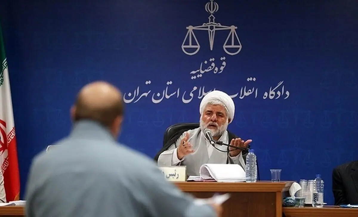 متهم ردیف دوم فساد نفتی: با اجازه مقامات تابعیت خارجی گرفتم؛ عافیت‌طلب‌ها خود را دم تیغ نگذاشتند/ قاضی مقیسه: هرگز بحث امان‌نامه‌ای مطرح نبوده؛ جای تاسف است برای فروش نفت به کسی که تابعیت انگلیسی دارد مراجعه شده 