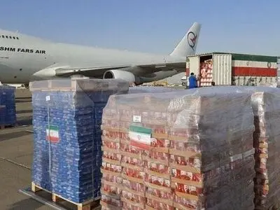 ایران ارسلت 95 طناً من المساعدات إلى بیروت وسترسل 240 طنًا أخرى 