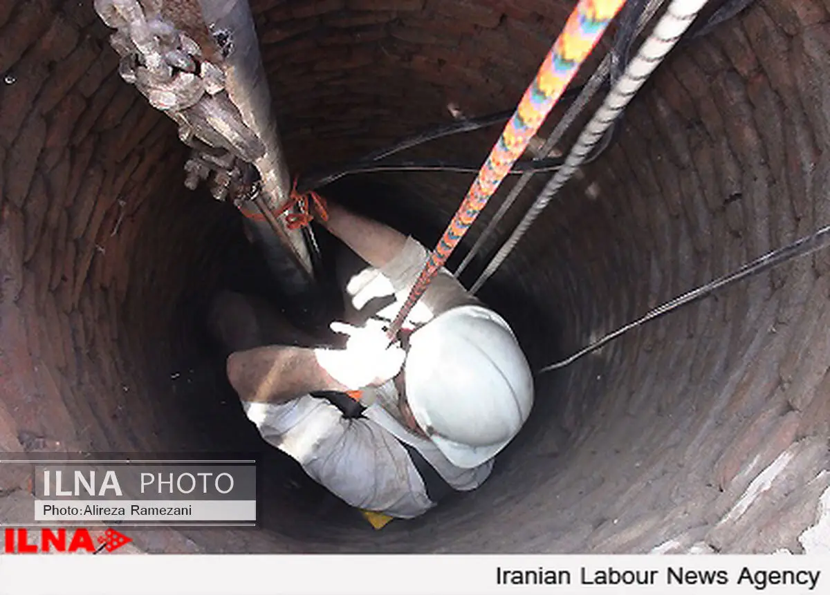 نجات معجزه آسای کارگر چاهکن از زیر خروارها خاک