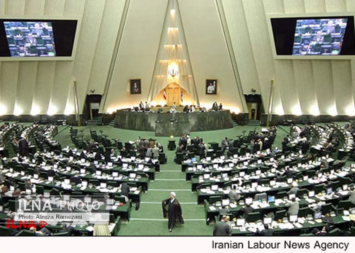 سوال نمایندگان از زنگنه و چیت‌چیان
