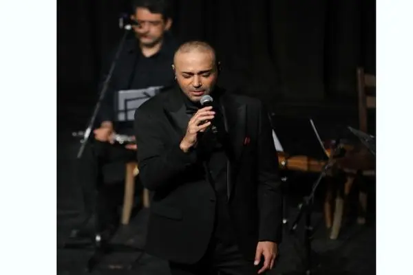 همکاری حمید حامی با ارکستر نوای آفتاب و یک کنسرت