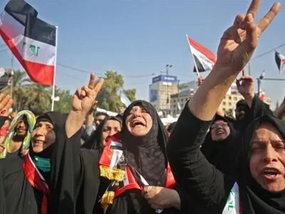 Iraq forces fire live rounds at protesters in Baghdad