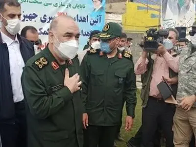 سردار سلامی از مناطق زلزله زده سی‌سخت بازدید کرد
