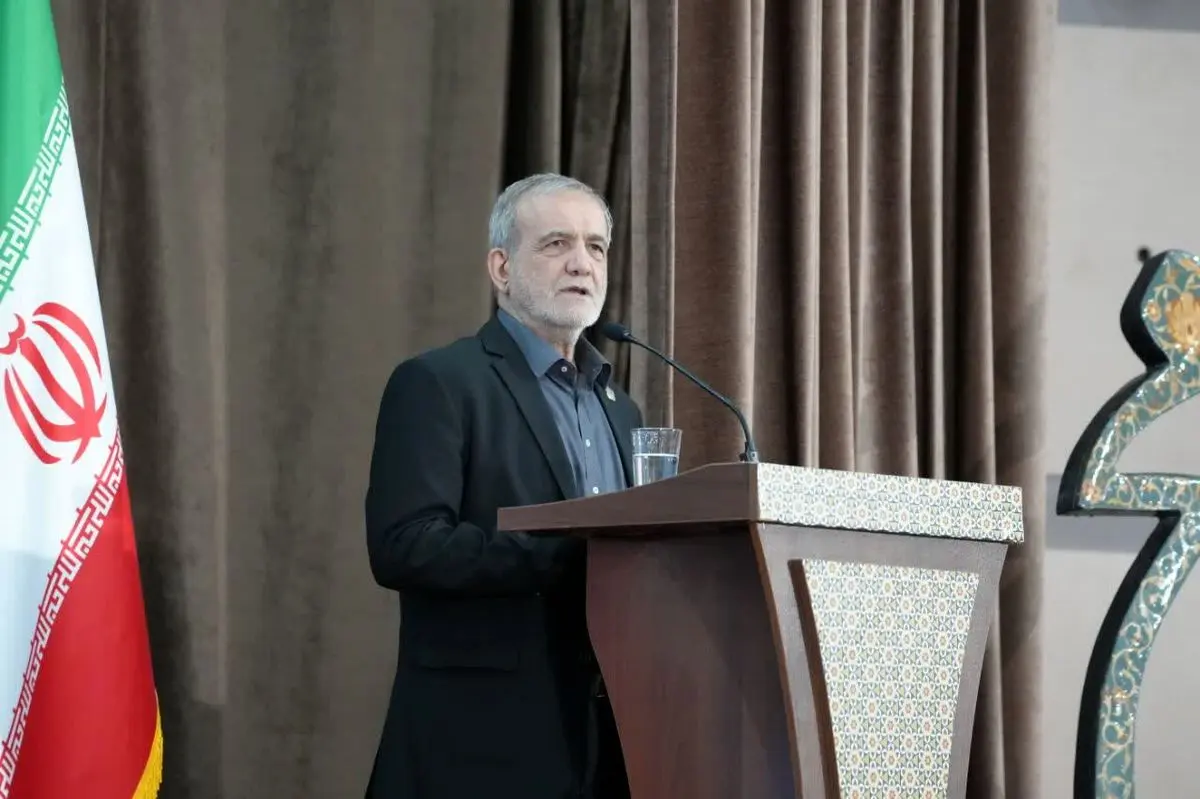 ضرورت شفافیت در عملکرد و پاسخگویی درست و دقیق به مردم /عدم توجه به خواست مراجعین بزرگترین مشکل نظام اداری کشور 