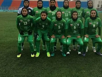 تیم فوتبال ذوب آهن از شهرداری بم امتیاز گرفت