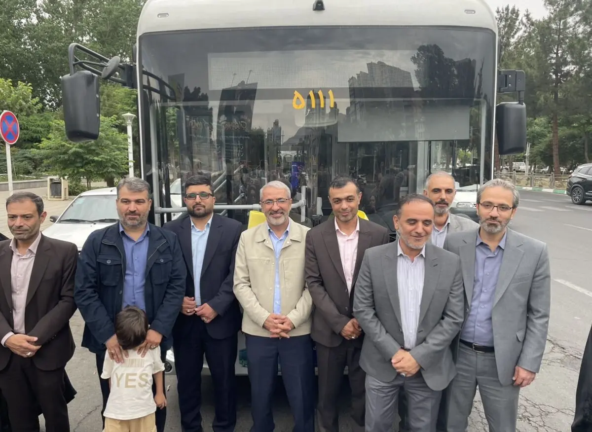 رونمایی از ناوگان ۱۸ متری در کرج؛ گامی به سوی حمل‌ونقل سبز