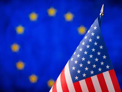 تاکید اتحادیه اروپا بر اهمیت دستیابی به توافق تجاری با آمریکا
