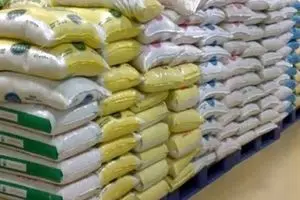 توزیع گسترده اقلام اساسی برای ثبات بازار در فارس