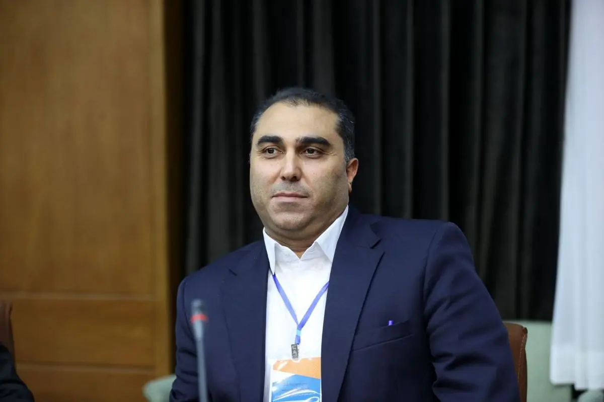پازندمهر رئیس فدراسیون موتورسواری و اتومبیلرانی شد