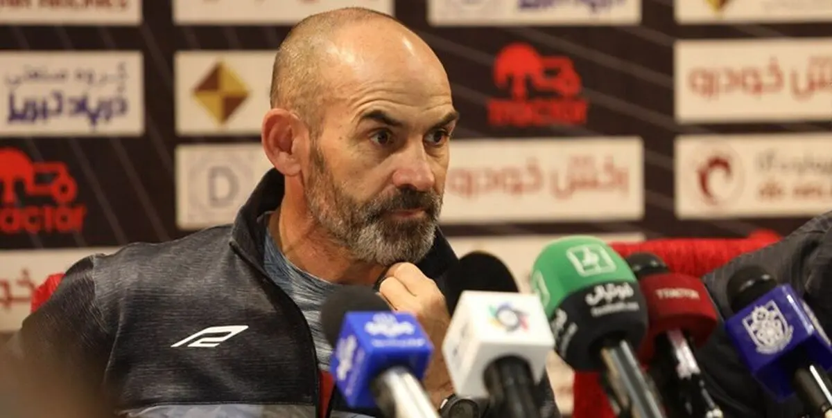 خمز: تنها به کسب 3 امتیاز فکر می‌کنیم/ بسیاری از تیم‌های تهاجمی دنیا با تک مهاجم بازی می‌کنند
