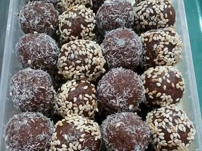 حلوا خرمایی؛ ترکیب مقوی با چند ماده ساده+ فیلم