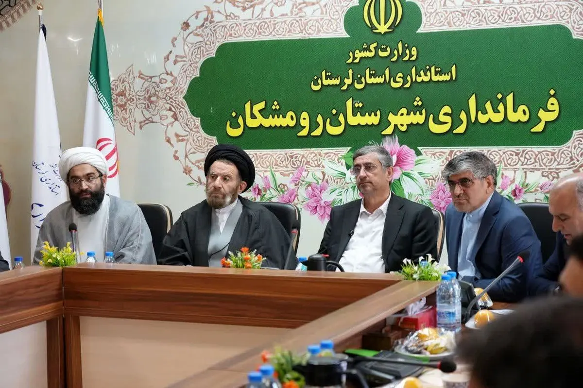 حقابه کوهدشت و رومشکان در سفر رییس جمهوری پیگیری می شود/ پیگیری برای استقرار نمایندگی ادارات 