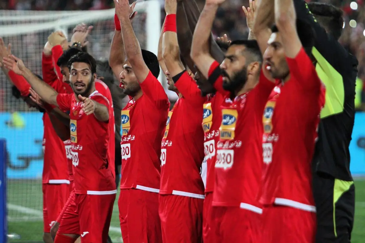 هدیه جالب هواداران به شاگردان برانکو برای شکست استقلال (عکس)