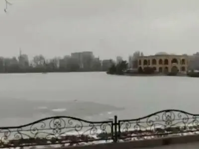 استخر ائل گلی تبریز یخ زد + فیلم