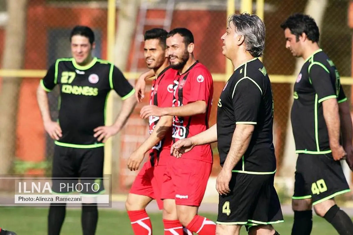 پرسپولیس15–0هنرمندان؛‌ آکتورها گلباران شدند/ بنگر در نقش زلاتان!