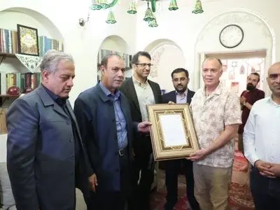 بازدید فرماندار تهران از خانه تاریخی اصلانی/ قدردانی از احیاگر یک خانه تاریخی و ترویج فرهنگ مهمان‌نوازی