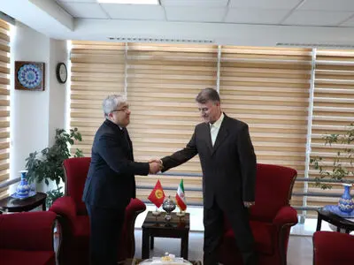 سفیر جمهوری قرقیزستان در ایران با قائم مقام وزیر علوم در امور بین‌المل دیدار و گفت‌وگو کرد