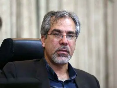 صاحبان قدرت، فساد وابستگان‌ خود را با بهانه تسویه حساب سیاسی کوچک جلوه می‌دهند