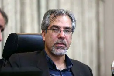 صاحبان قدرت، فساد وابستگان‌ خود را با بهانه تسویه حساب سیاسی کوچک جلوه می‌دهند