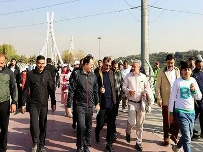 برگزاری همایش بزرگ پیاده‌روی تهران با حضور مدیران و کارکنان شهرداری 