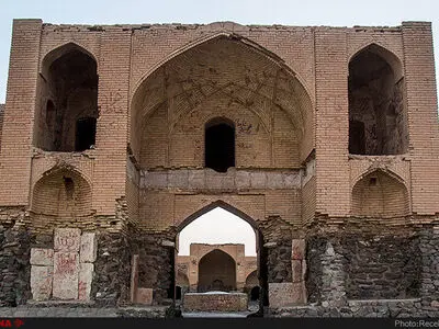 کاروانسرای قلعه خرگوشی در یک قدمی نابودی/۳ سال است که بودجه مصوب تخصیص نمی‌یابد
