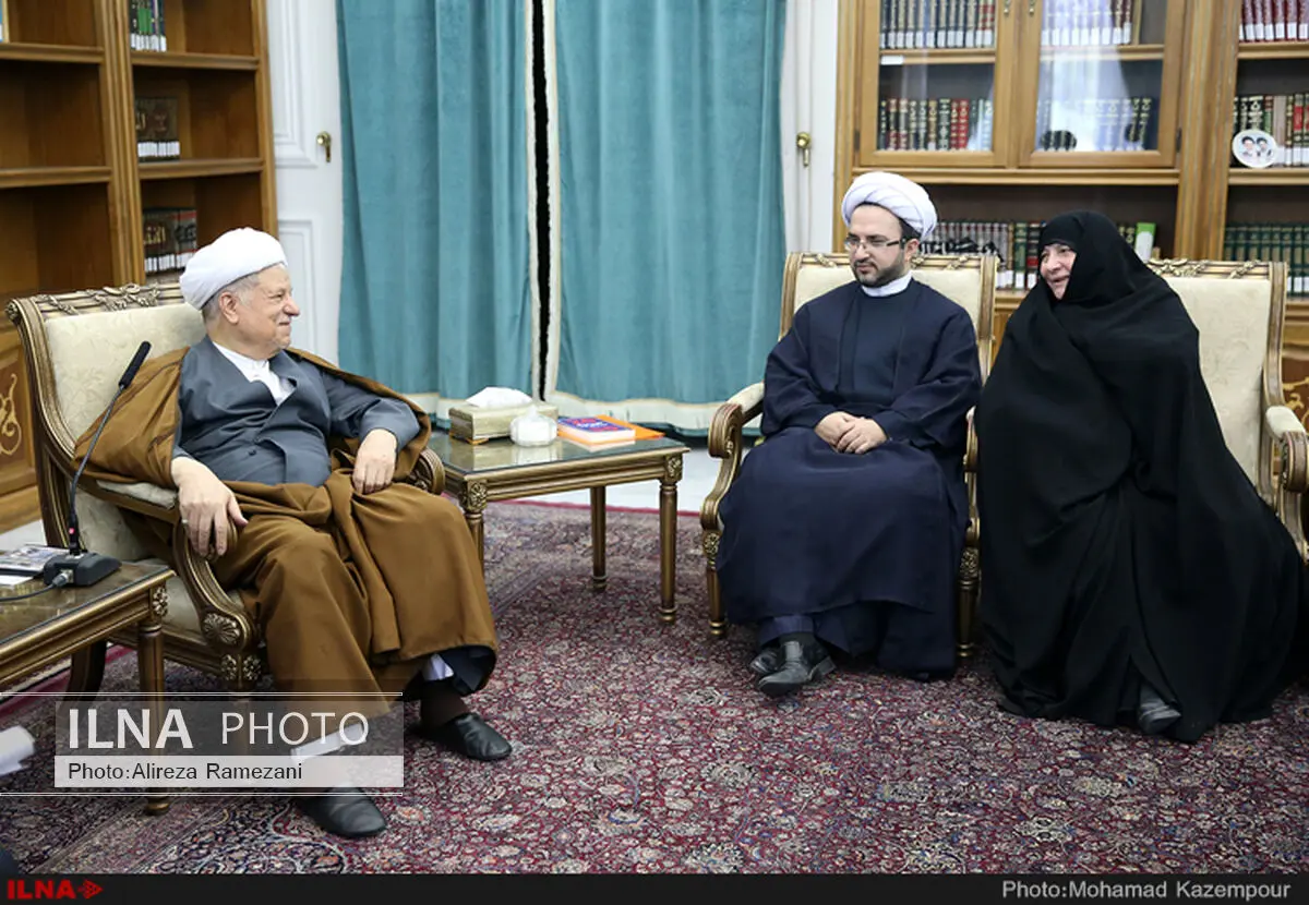 دیدار خانواده مرحوم دعاگو با آیت‌الله هاشمی رفسنجانی