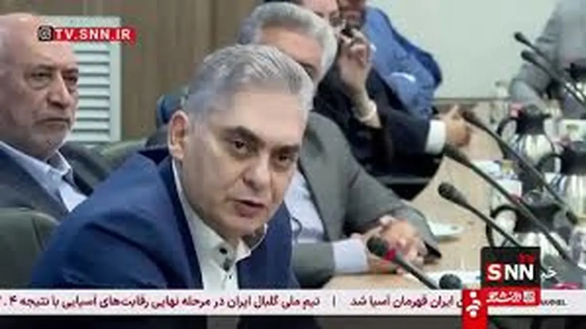 عضو اتاق بازرگانی خطاب به پزشکیان: برطرف کردن تحریم‌های داخلی با شما، دور زدن تحریم‌های خارجی با ما+فیلم