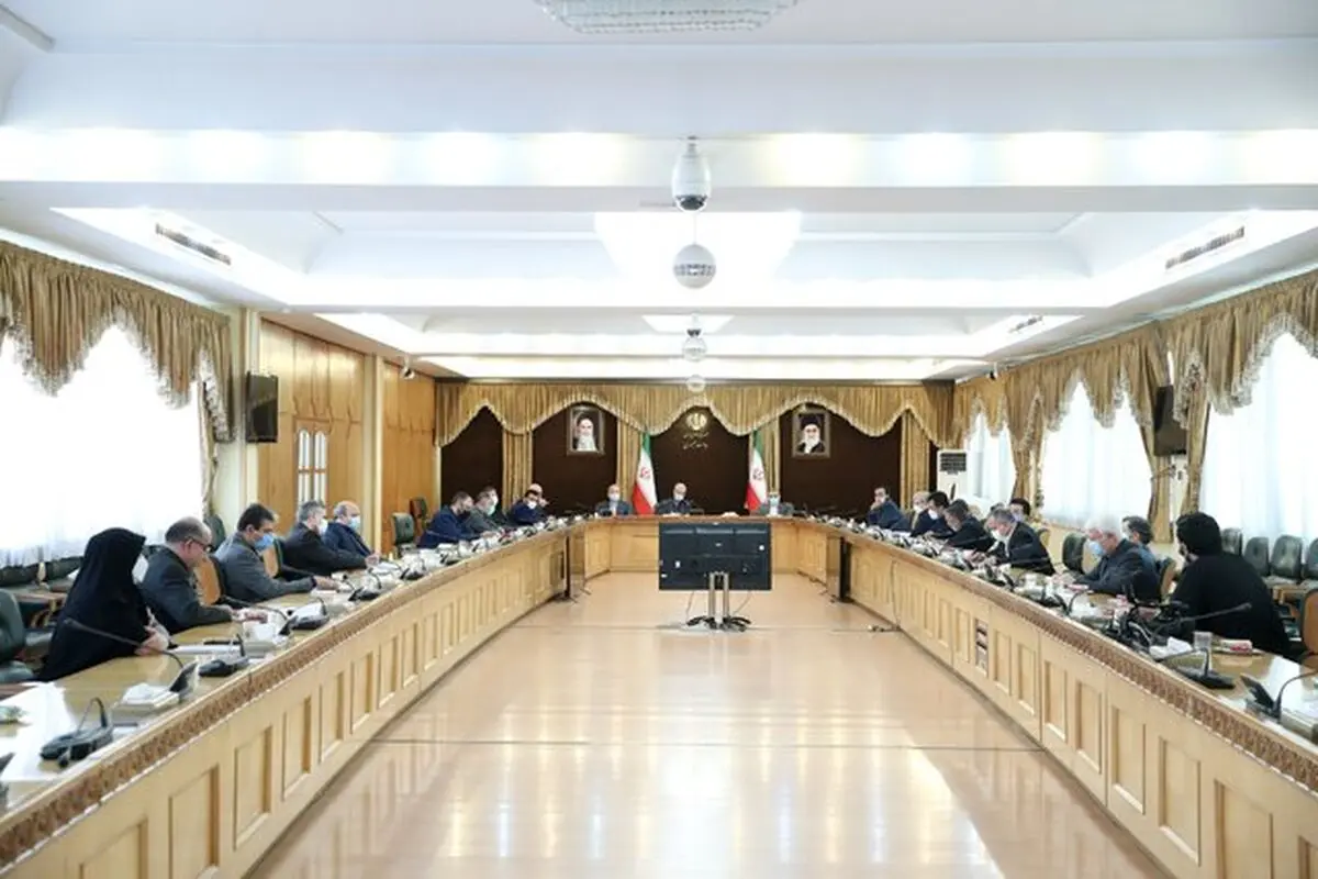 شاهد تاثیرگذاری عوامل روانی منفی روی بازار هستیم/ تسریع در تامین واکسن گویای آینده‌ای بهتر است