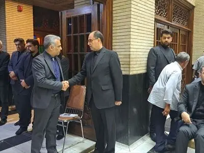 برگزاری مراسم ترحیم مادر وحید حقانیان / تصاویر