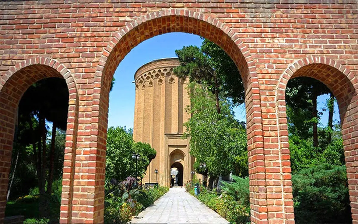 برای شرکت در تورهای شهرداری با ۱۳۷ پلاس تماس بگیرید
