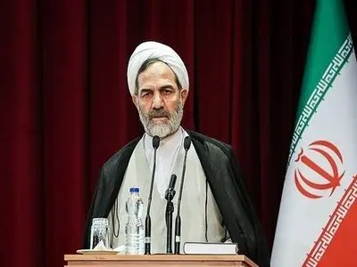 بسیاری از قوانین کشور نیازمند بازنگری است 