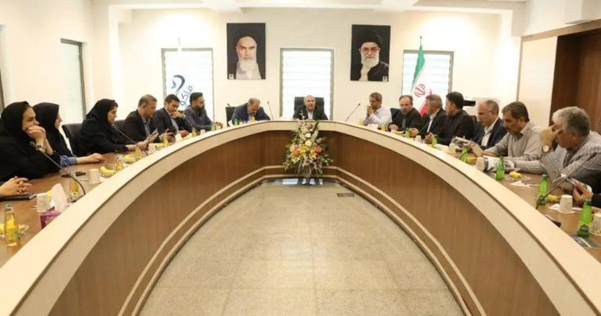 نشست اعضای کارگروه شورایعالی مناطق آزاد کشور با مدیرعامل سازمان منطقه آزاد ماکو با هدف بررسی و تصویب طرح جامع این منطقه