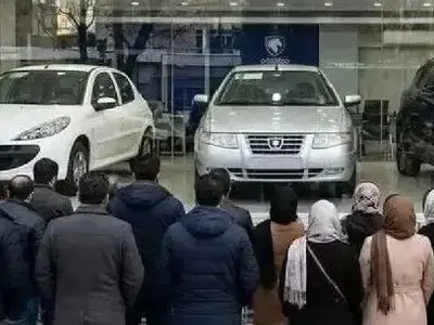 سلام به دهه عزیز ۶۰ با پژو ۲۰۷ سه میلیارد تومانی!