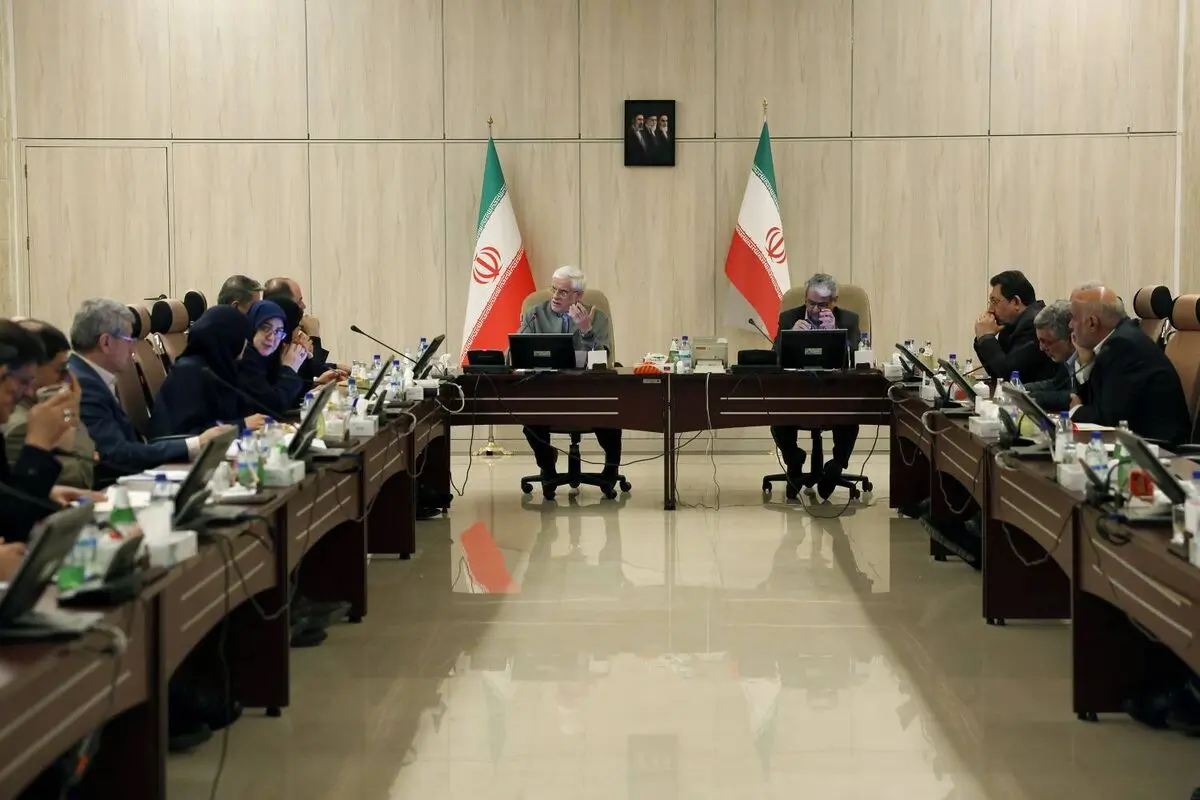 تأکید معاون اول رئیس‌جمهور بر تأمین پایدار کالاهای اساسی و حمایت از تیم مذاکره‌کننده