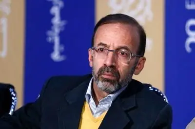 حفظ انسجام در روزهای پس از جنگ، کشور را به سمت آبادانی می‌برد/ پیام هنرمند باید مستمر باشد