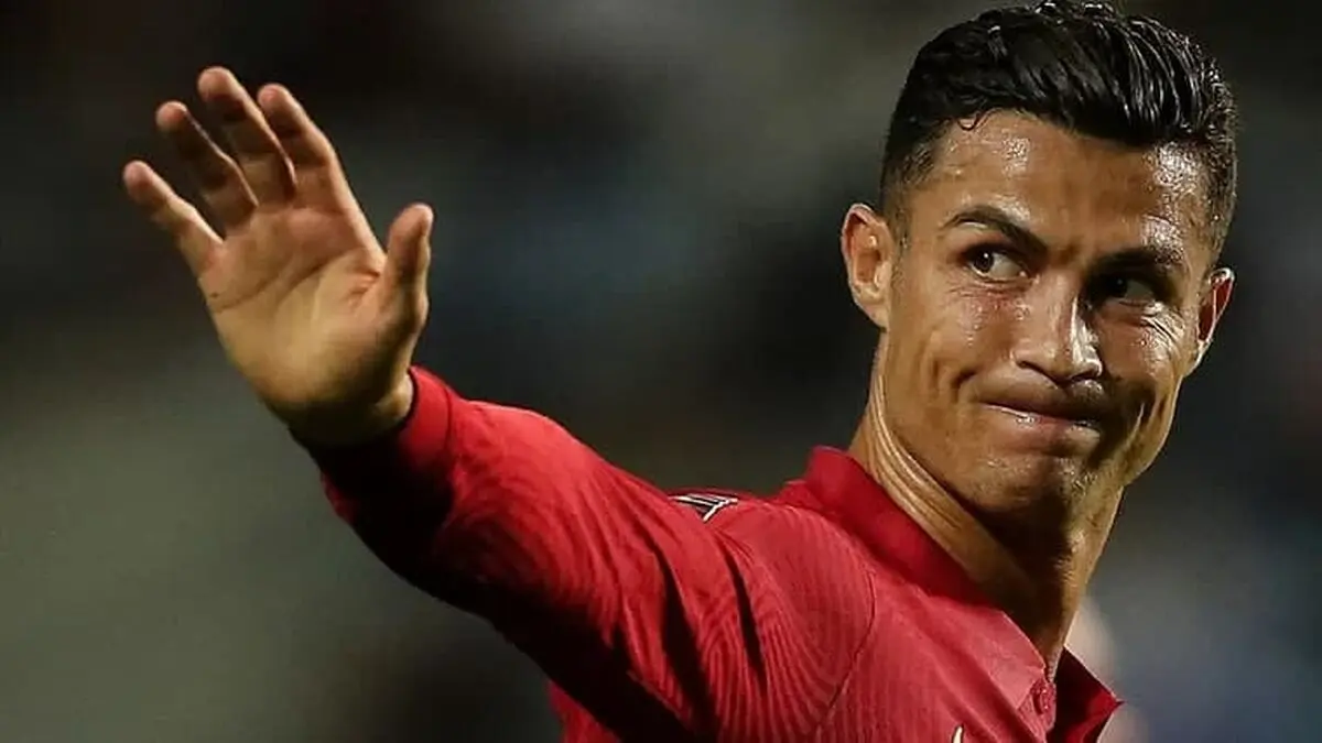 برچسب رونالدو 59 هزار پوند فروخته شد!