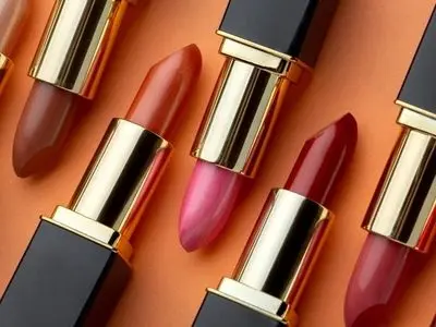 بلع ناخواسته رژلب و افزایش خطر جذب فلزات سنگین