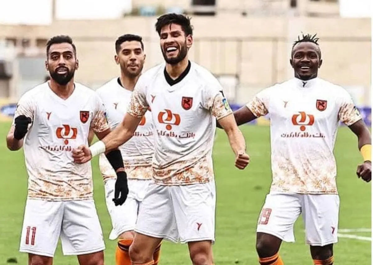خلاصه بازی مس رفسنجان 3 - صنعت نفت آبادان صفر
