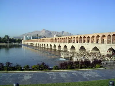 مشکل آب اصفهان باید ملی حل شود/ هزینه آزمایش کرونا بالا است/ مدیریت شهری باید مانع فرار سرمایه از استان شود