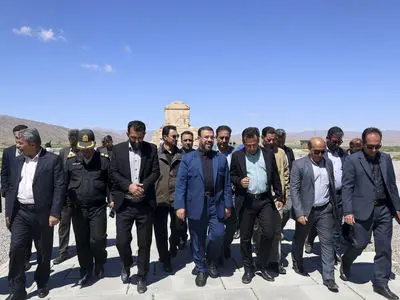 تداوم خدمات‌رسانی تمام‌عیار به گردشگران و مهمانان نوروزی فارس/ بازنگری در حریم آرامگاه کوروش