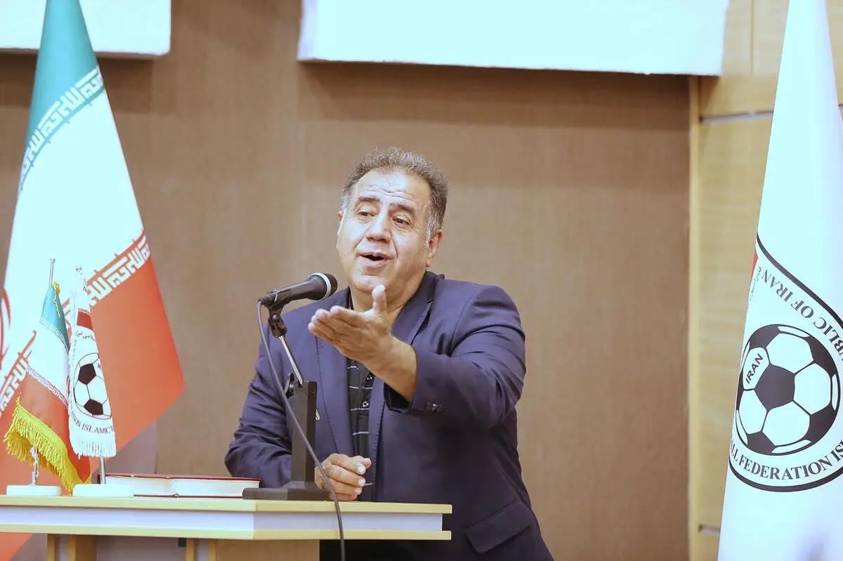 خسروی: تعداد داوران لیگ برتری کم می‌شود تا فاصله ۱۰ ساله فغانی با بقیه کاهش یابد