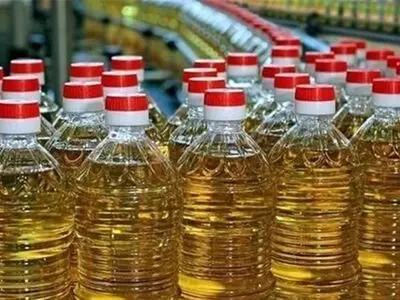 کشف و توقیف محموله روغن زیتون فاقد مجوز بهداشتی در سرخه