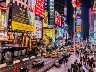 آشنایی با انواع تبلیغات و راهنمای استفاده از آن‌ها