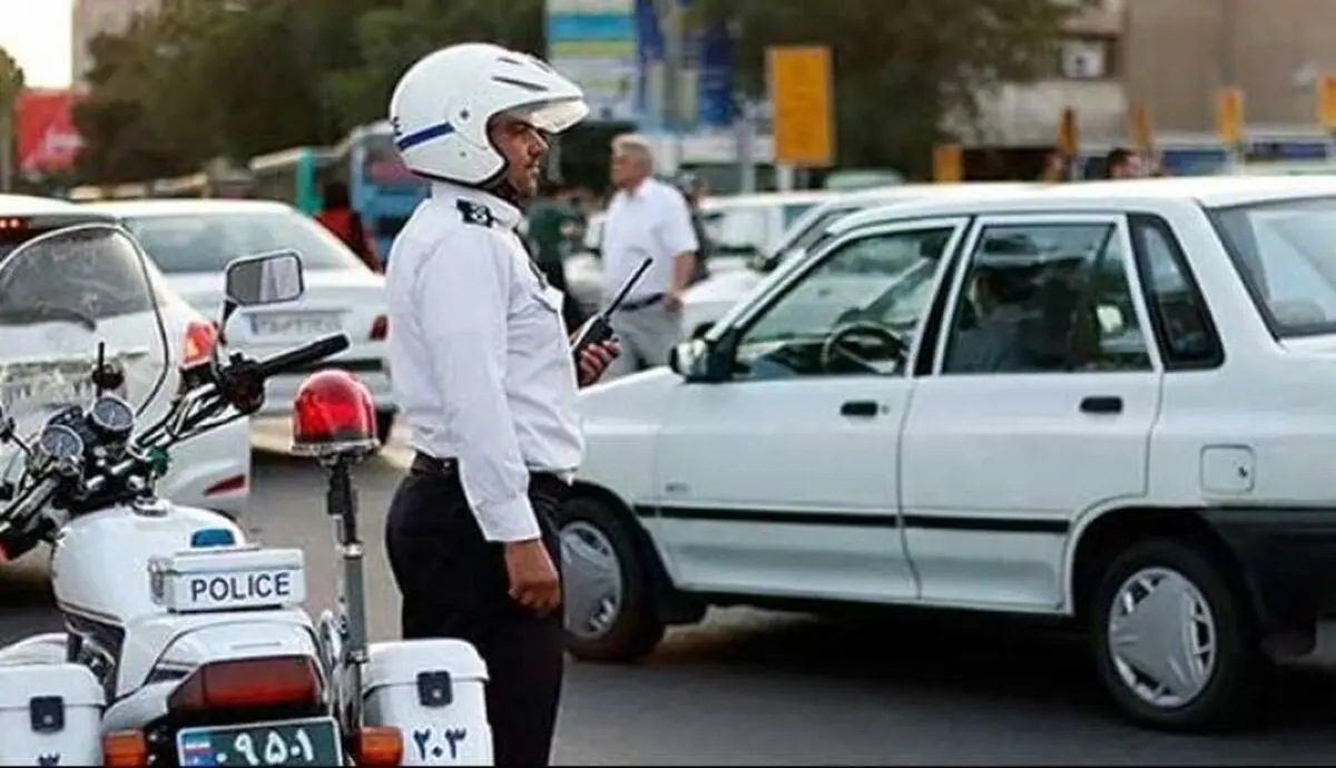 توقیف لکسوز قاچاق با پلاک جعلی