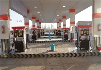پمپ بنزین‌ها تعطیل نمی‌شوند/ تعطیلی چند سکو در یک جایگاه به معنای تعطیلی کل جایگاه نیست
