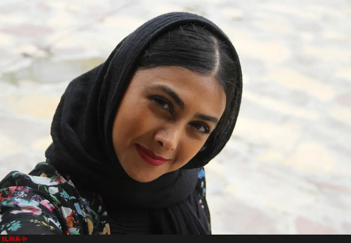 آزاده صمدی با تیپی متفاوت در سیزده به در