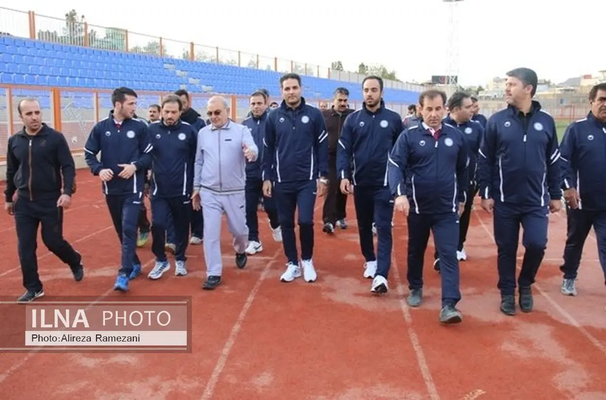 برگزاری مراسم ورزش صبحگاهی با حضور مسئولان استان قم
