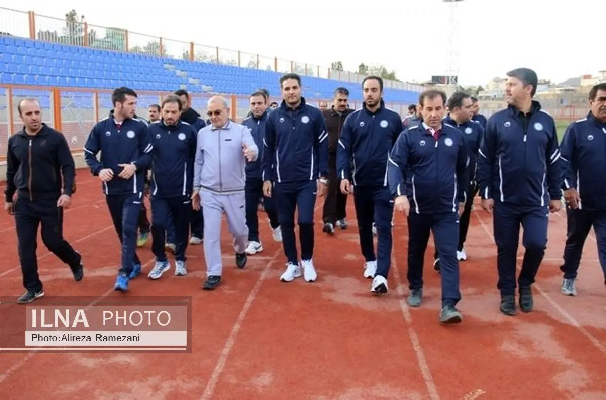 برگزاری مراسم ورزش صبحگاهی با حضور مسئولان استان قم